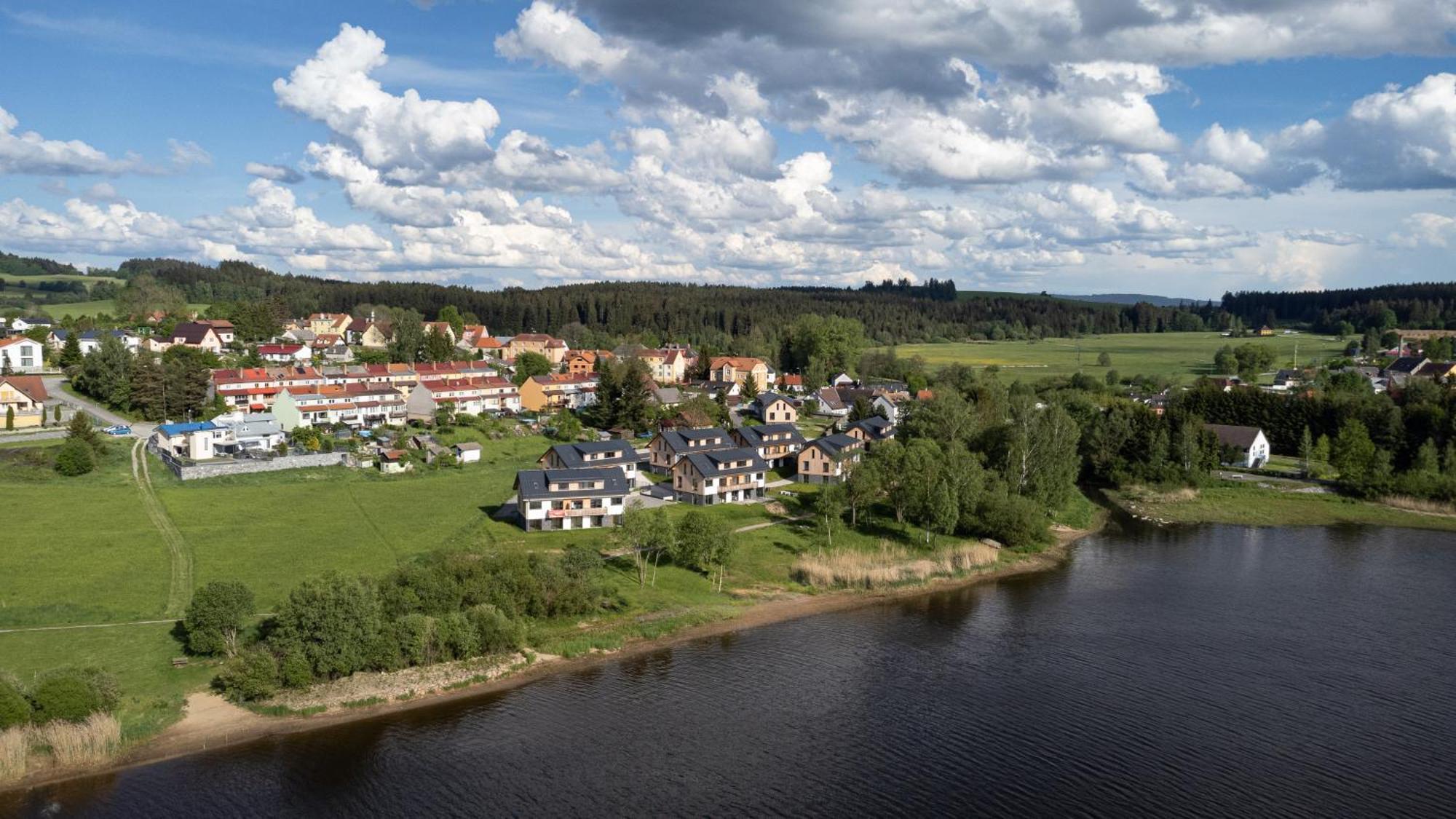 Resort Male Lipno Černá v Pošumaví Exteriör bild